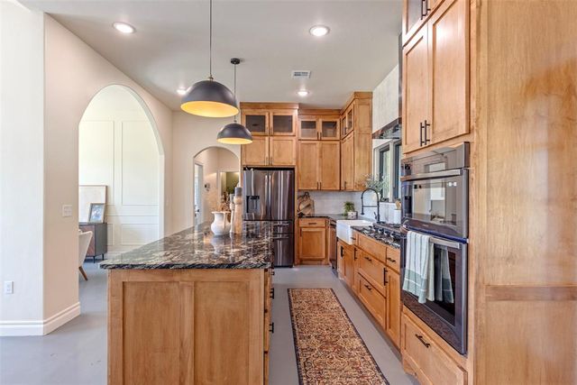 1074 Fawn Meadow Drive, Blanchard, OK 73010