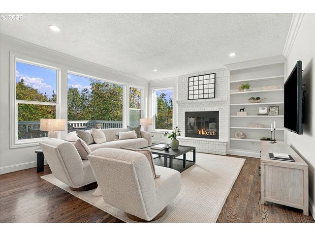 748 Nw Macleay Blvd, Portland, OR 97210
