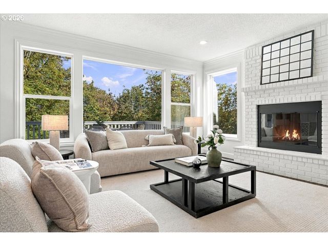 748 Nw Macleay Blvd, Portland, OR 97210