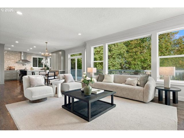 748 Nw Macleay Blvd, Portland, OR 97210