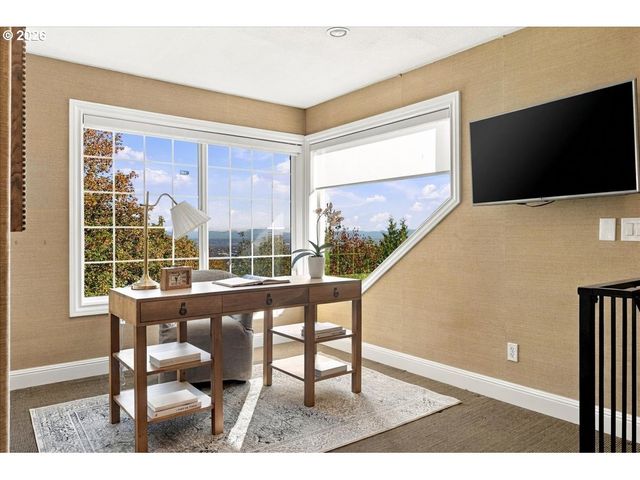 748 Nw Macleay Blvd, Portland, OR 97210
