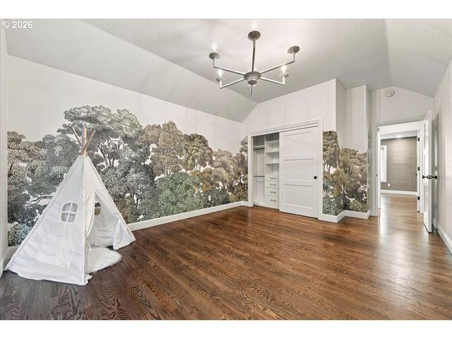 748 Nw Macleay Blvd, Portland, OR 97210