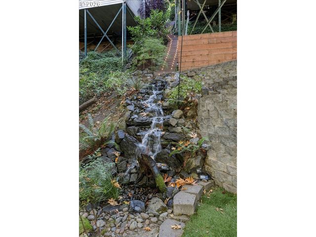 748 Nw Macleay Blvd, Portland, OR 97210
