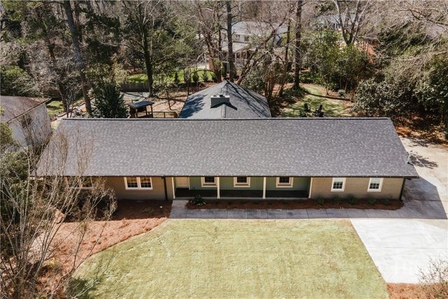 665 West Lake Drive, Athens, GA 30606