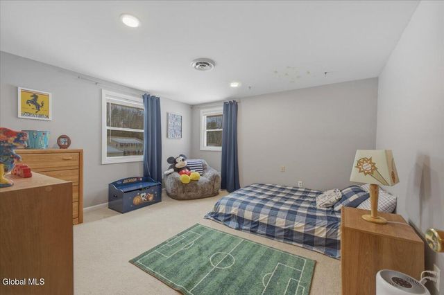 53 Brookline Drive, Clifton Park, NY 12065