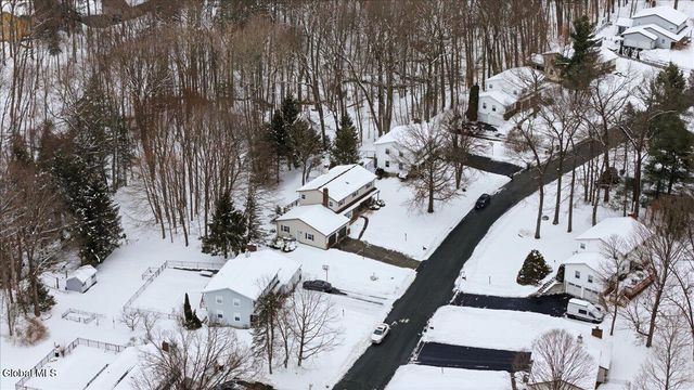 53 Brookline Drive, Clifton Park, NY 12065