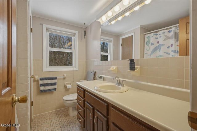 53 Brookline Drive, Clifton Park, NY 12065