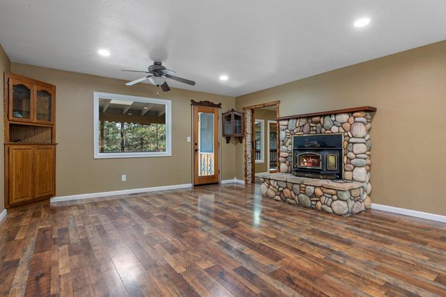 11650 Clinton Bar Rd, Pine Grove, CA 95665