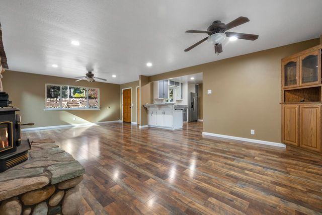 11650 Clinton Bar Rd, Pine Grove, CA 95665