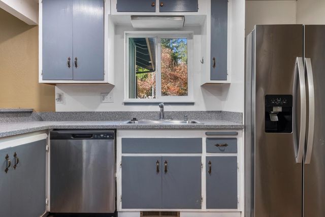 11650 Clinton Bar Rd, Pine Grove, CA 95665