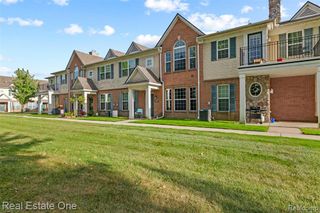 23890 N Northstone Village Drive 17, Taylor, MI 48180