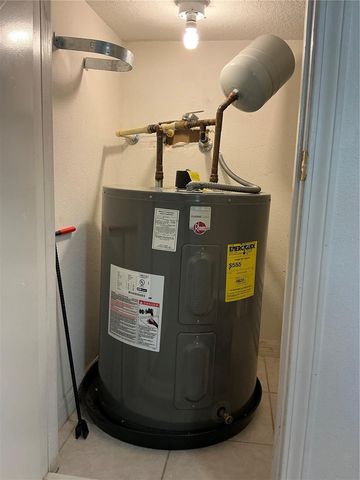 216 COQUINA BAY DR DRIVE, St Petersburg, FL 33705