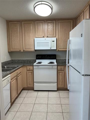 216 COQUINA BAY DR DRIVE, St Petersburg, FL 33705