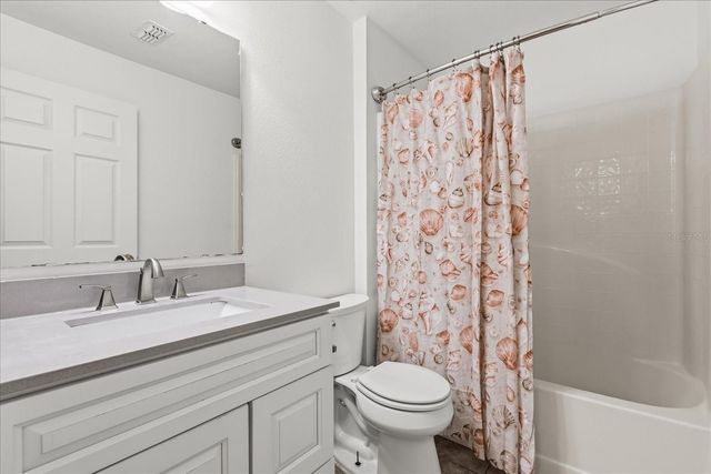 1500 DAYBREAK DRIVE, Fruitland Park, FL 34731