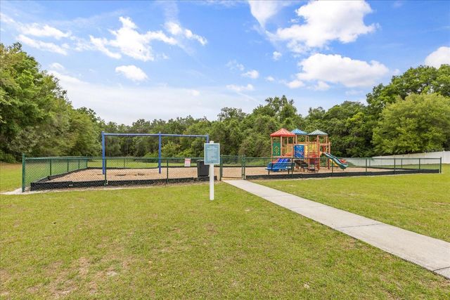 1500 DAYBREAK DRIVE, Fruitland Park, FL 34731