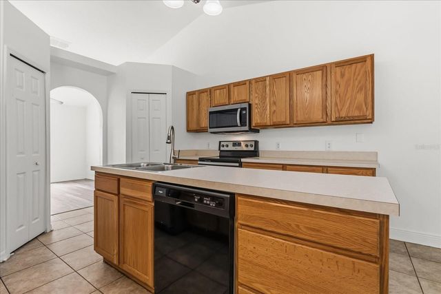 1500 DAYBREAK DRIVE, Fruitland Park, FL 34731