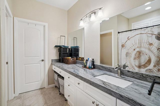 31060 Via Pared, Thousand Palms, CA 92276