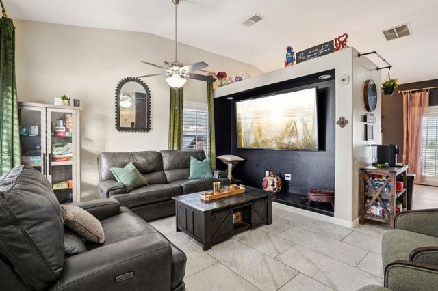 31060 Via Pared, Thousand Palms, CA 92276