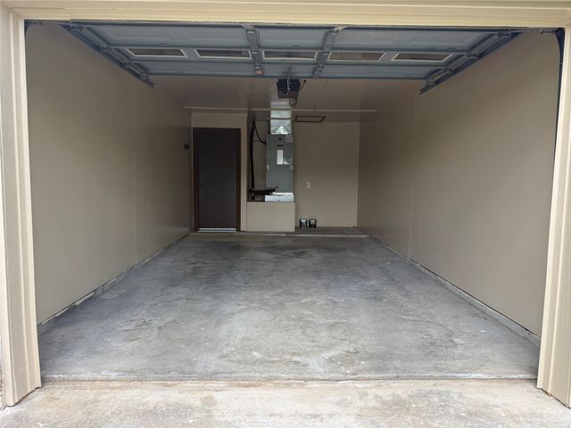 1001 Parkwood Court, Gainesville, TX 76240