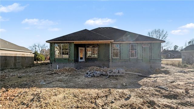 18 Hillswick Drive, Bella Vista, AR 72715