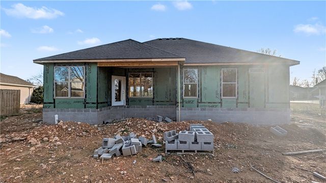 18 Hillswick Drive, Bella Vista, AR 72715