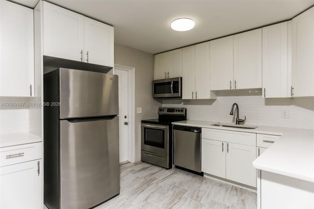 1101 NW 18th Street, Fort Lauderdale, FL 33311
