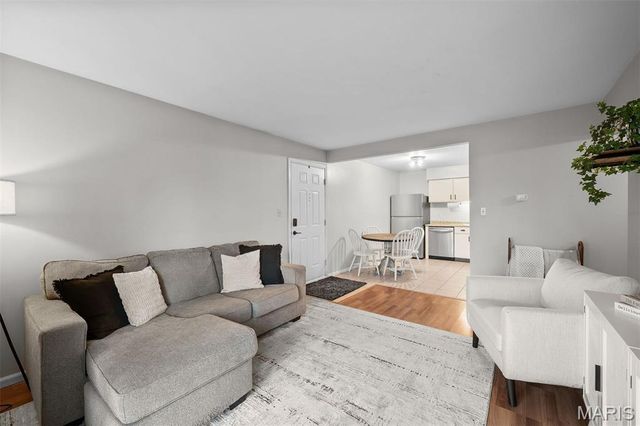 1948 Marine Terrace Drive A, St Louis, MO 63146