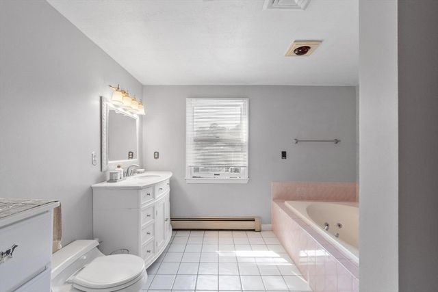 11 Stonewood Ln, Braintree, MA 02184