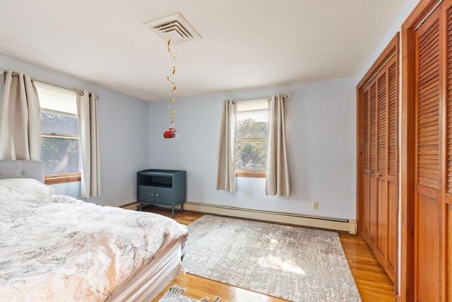 11 Stonewood Ln, Braintree, MA 02184