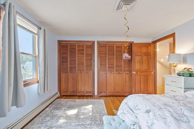 11 Stonewood Ln, Braintree, MA 02184