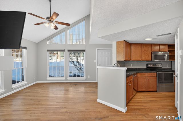 167 Carriage Crossing Lane 167, Middletown, CT 06457