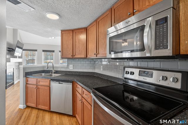 167 Carriage Crossing Lane 167, Middletown, CT 06457