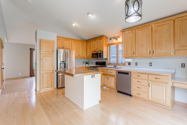 5930 146th Avenue NW, Ramsey, MN 55303