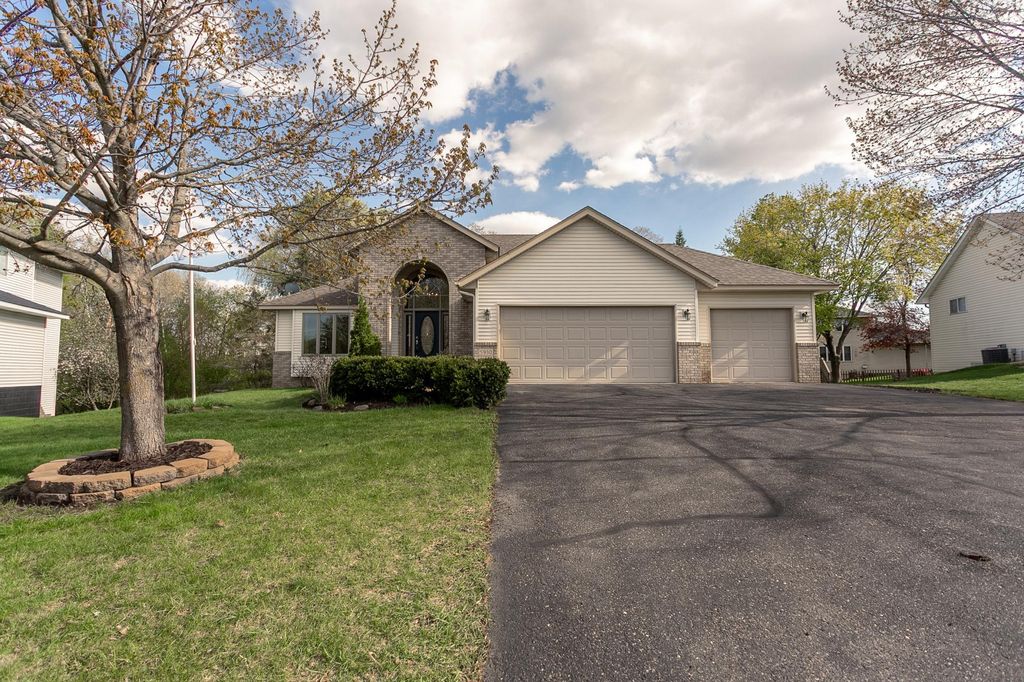 5930 146th Avenue NW, Ramsey, MN 55303