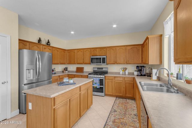 4238 E RAINBOW Drive, Gilbert, AZ 85297