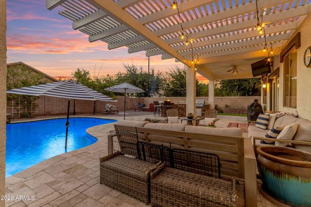 4238 E RAINBOW Drive, Gilbert, AZ 85297