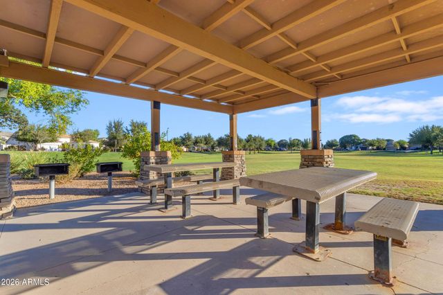4238 E RAINBOW Drive, Gilbert, AZ 85297