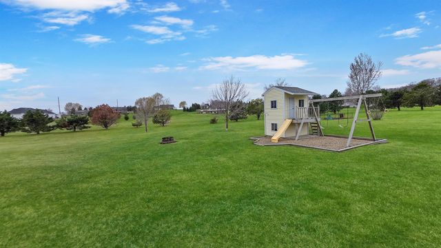 32445 Vail Avenue, New Hartford, IA 50660