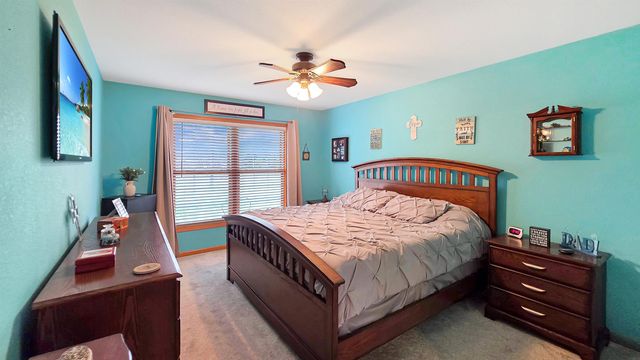 32445 Vail Avenue, New Hartford, IA 50660