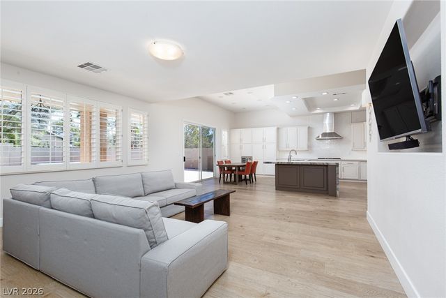 11000 Arbor Pine Avenue, Las Vegas, NV 89144