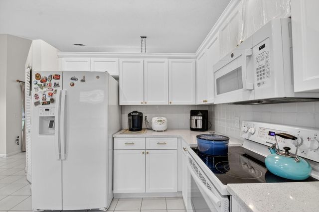 2453 Stonegate Drive, Wellington, FL 33414