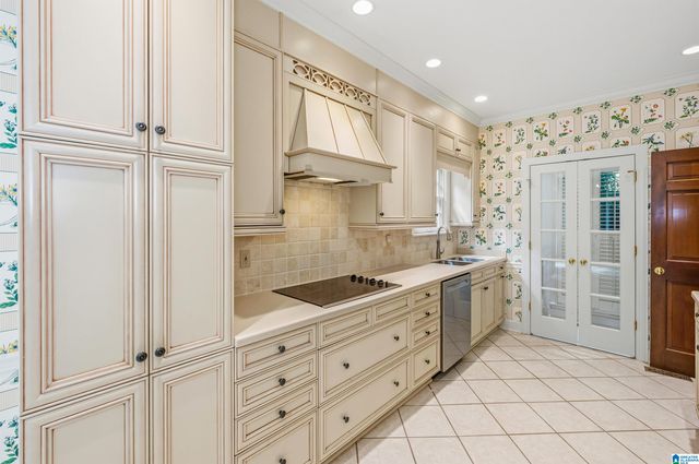 3 CROSS CREEK DRIVE, Mountain Brook, AL 35213