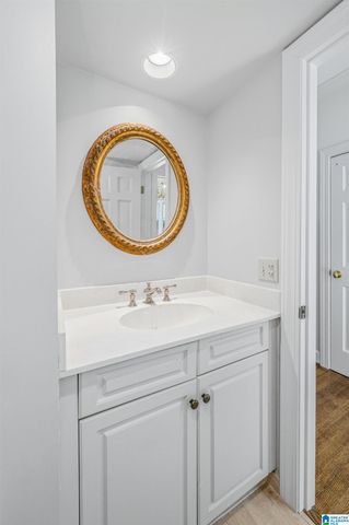 3 CROSS CREEK DRIVE, Mountain Brook, AL 35213