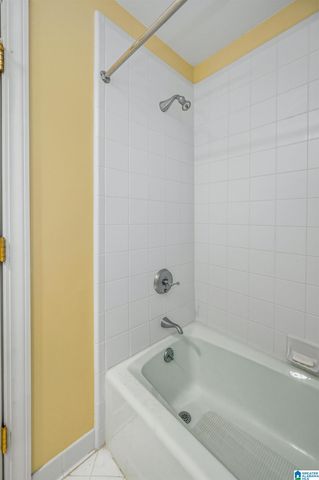 3 CROSS CREEK DRIVE, Mountain Brook, AL 35213