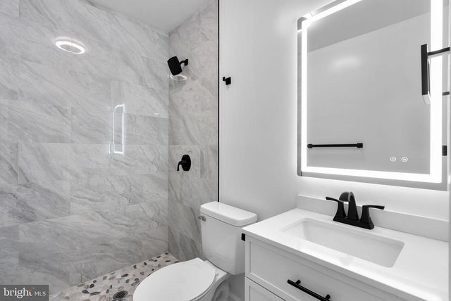 4228 FOOTE ST NE, Washington, DC 20019