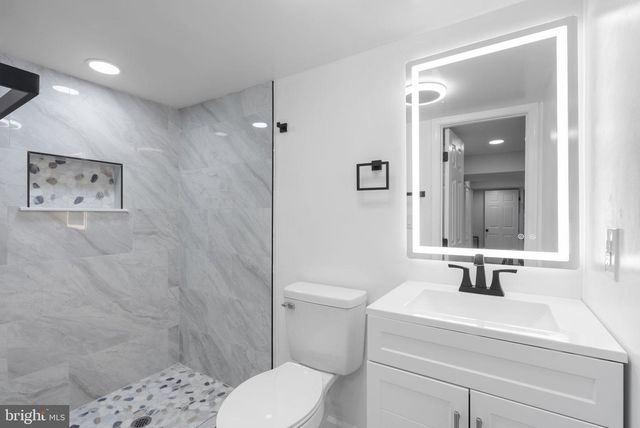 4228 FOOTE ST NE, Washington, DC 20019