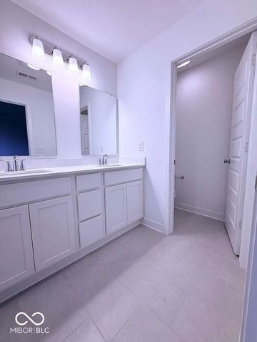 4923 Gilet Drive, Noblesville, IN 46062