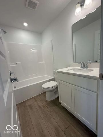 4923 Gilet Drive, Noblesville, IN 46062