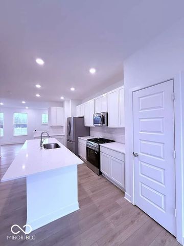 4923 Gilet Drive, Noblesville, IN 46062