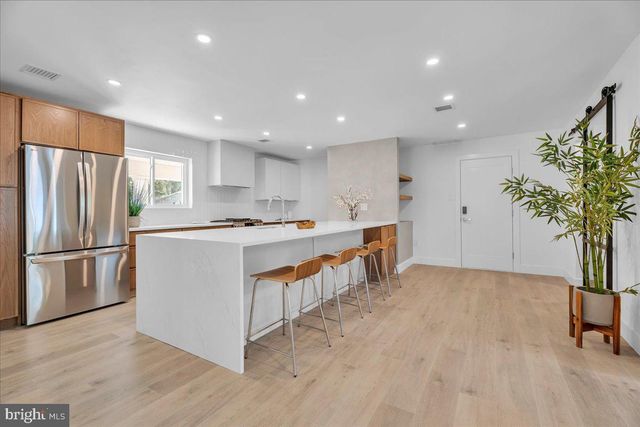 1221 CRANE DR, Cherry Hill, NJ 08003